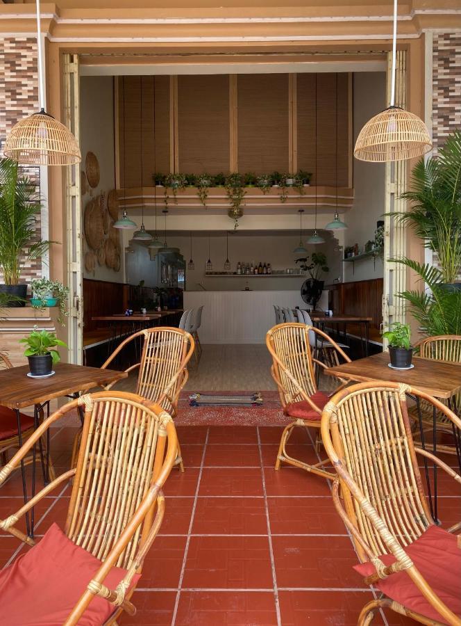 Rue Bai Guesthouse Kratié Esterno foto